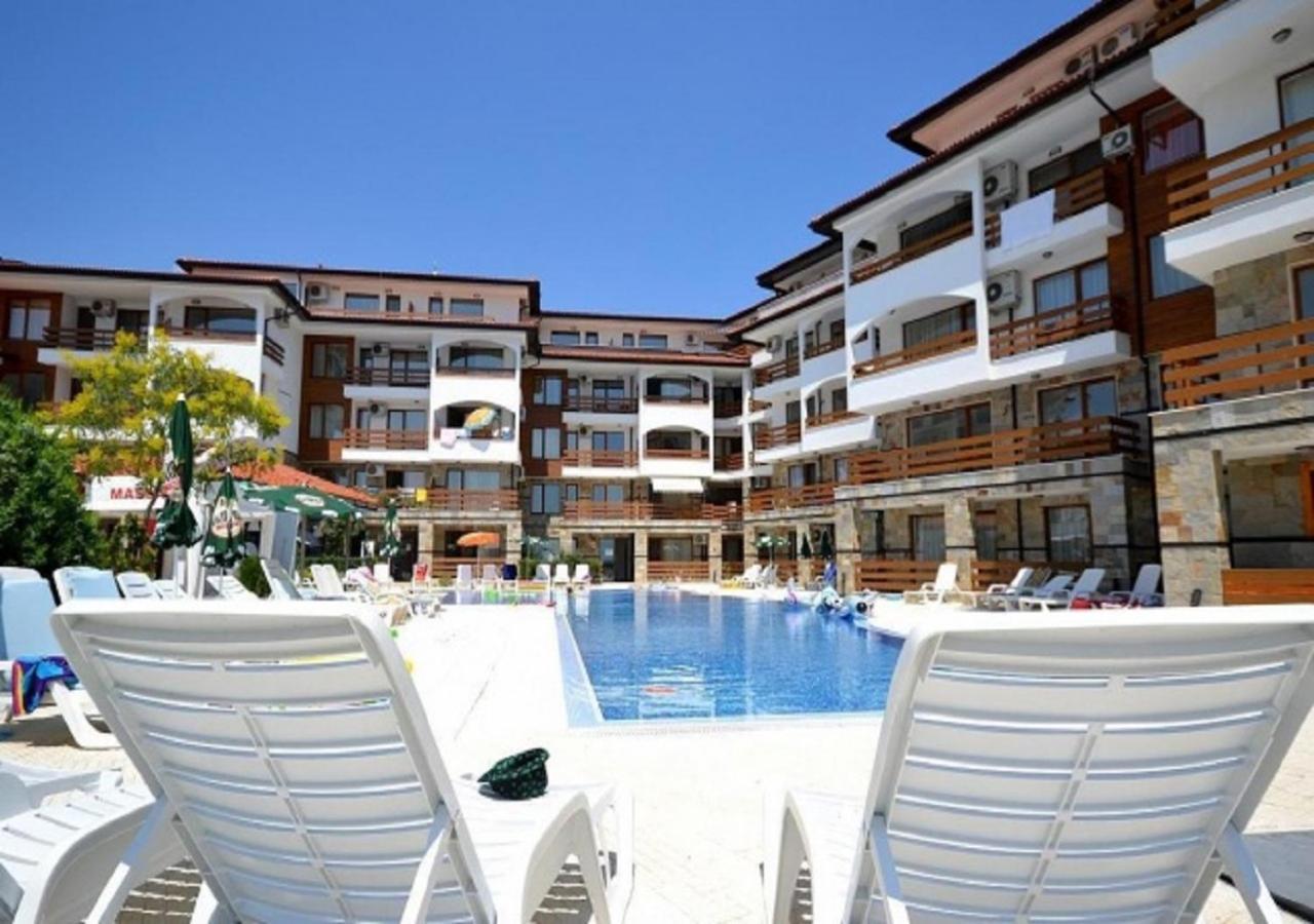 Robinson Beach Apartments النايت المظهر الخارجي الصورة