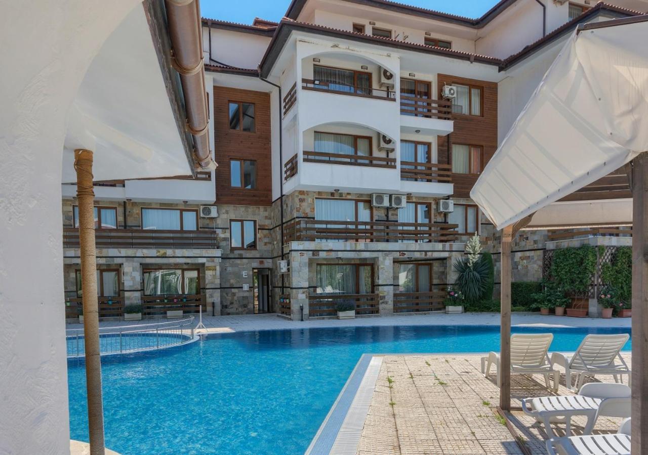 Robinson Beach Apartments النايت المظهر الخارجي الصورة