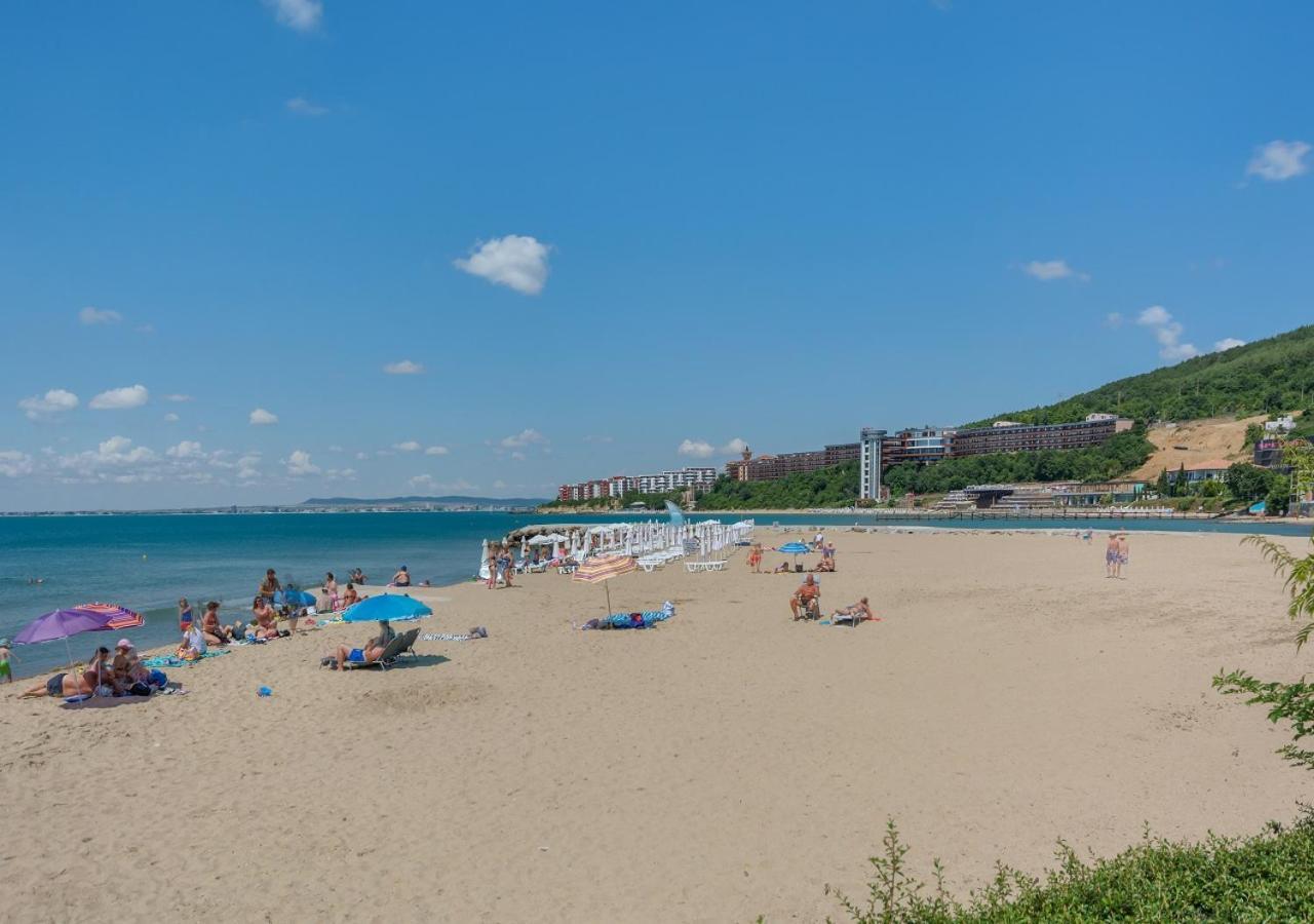 Robinson Beach Apartments النايت المظهر الخارجي الصورة