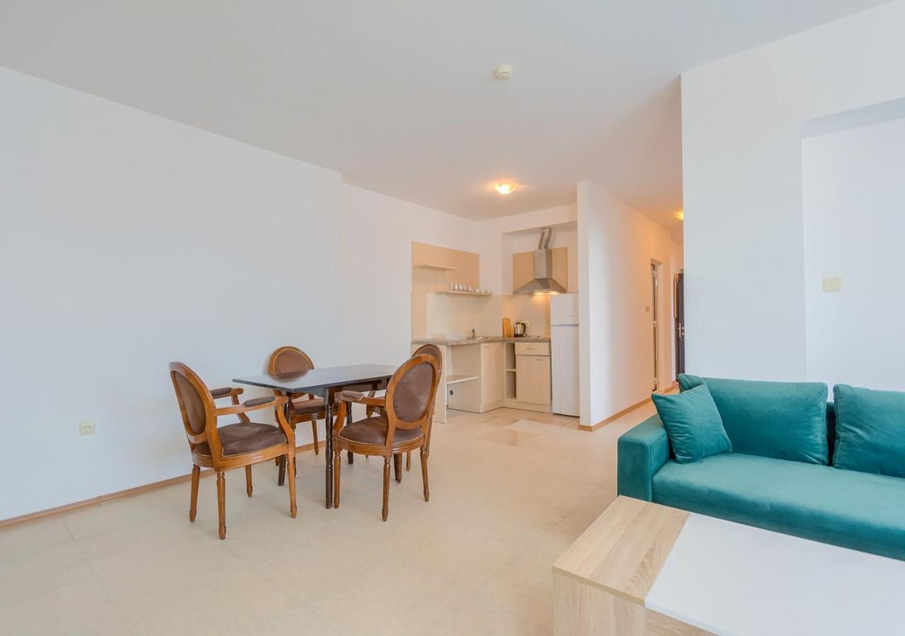 Robinson Beach Apartments النايت المظهر الخارجي الصورة