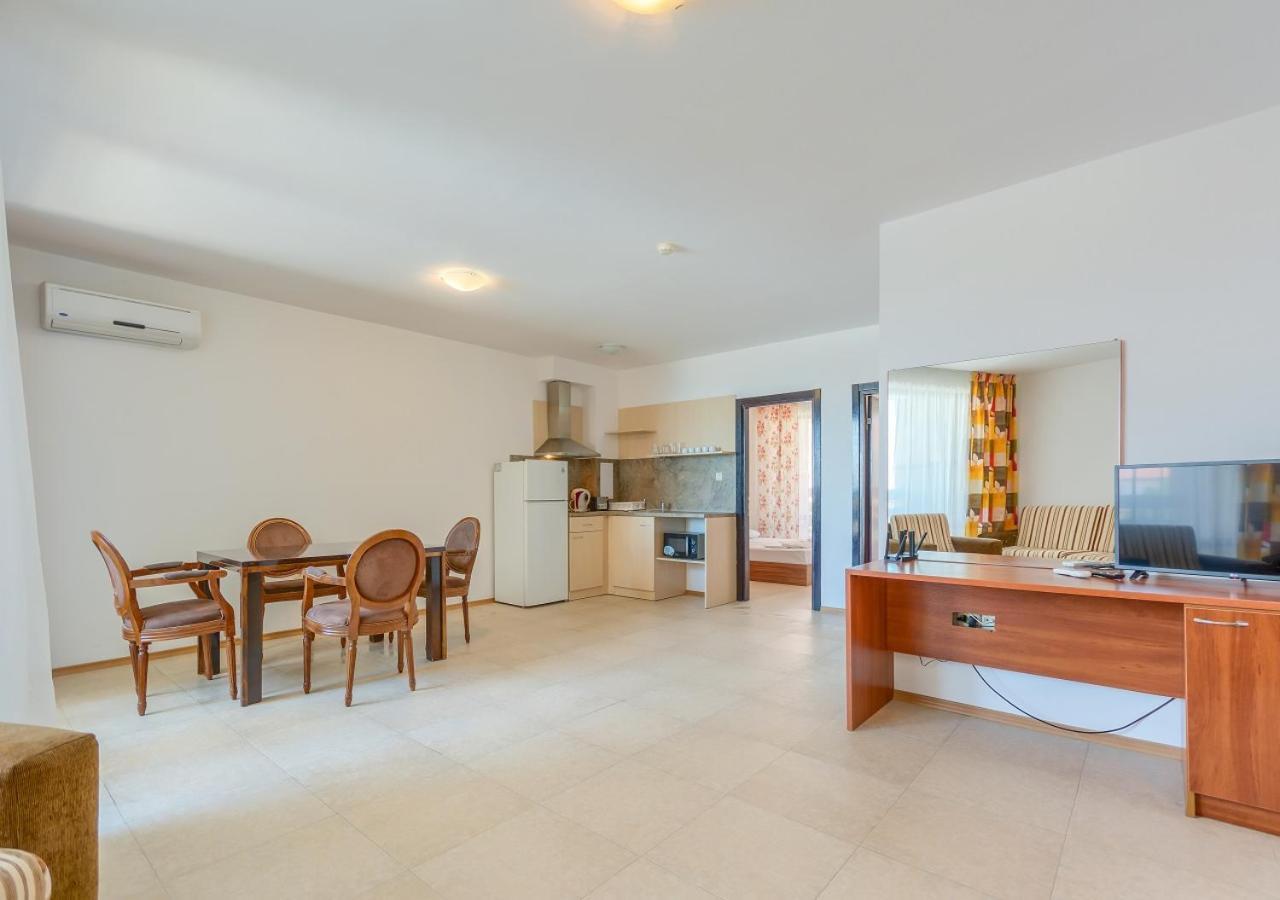 Robinson Beach Apartments النايت المظهر الخارجي الصورة